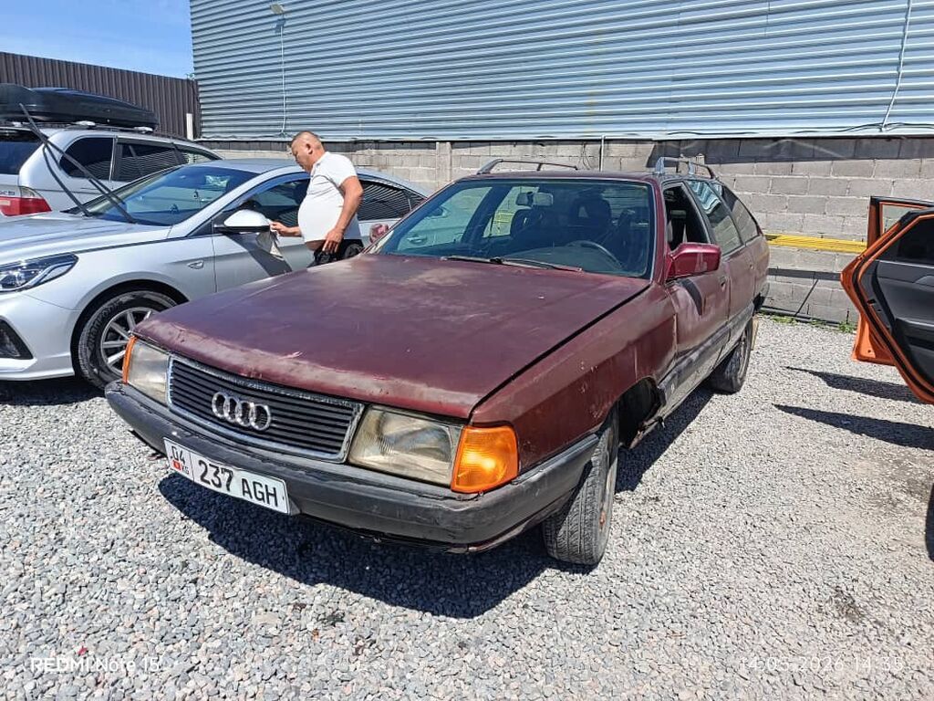Audi 100
