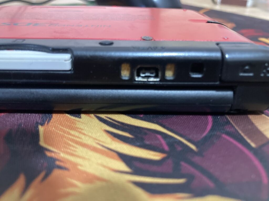 Nintendo 3DS XL красно-черная: фото 5