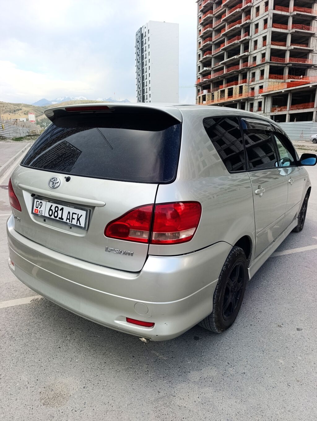 Toyota Ipsum: 2002 г., 2.4 л, Автомат, Бензин, Минивэн — фото 4
