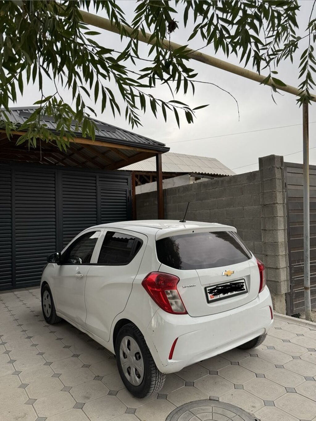 Chevrolet Spark: 2018 г., 1 л, Вариатор, Бензин, Седан: фото 2