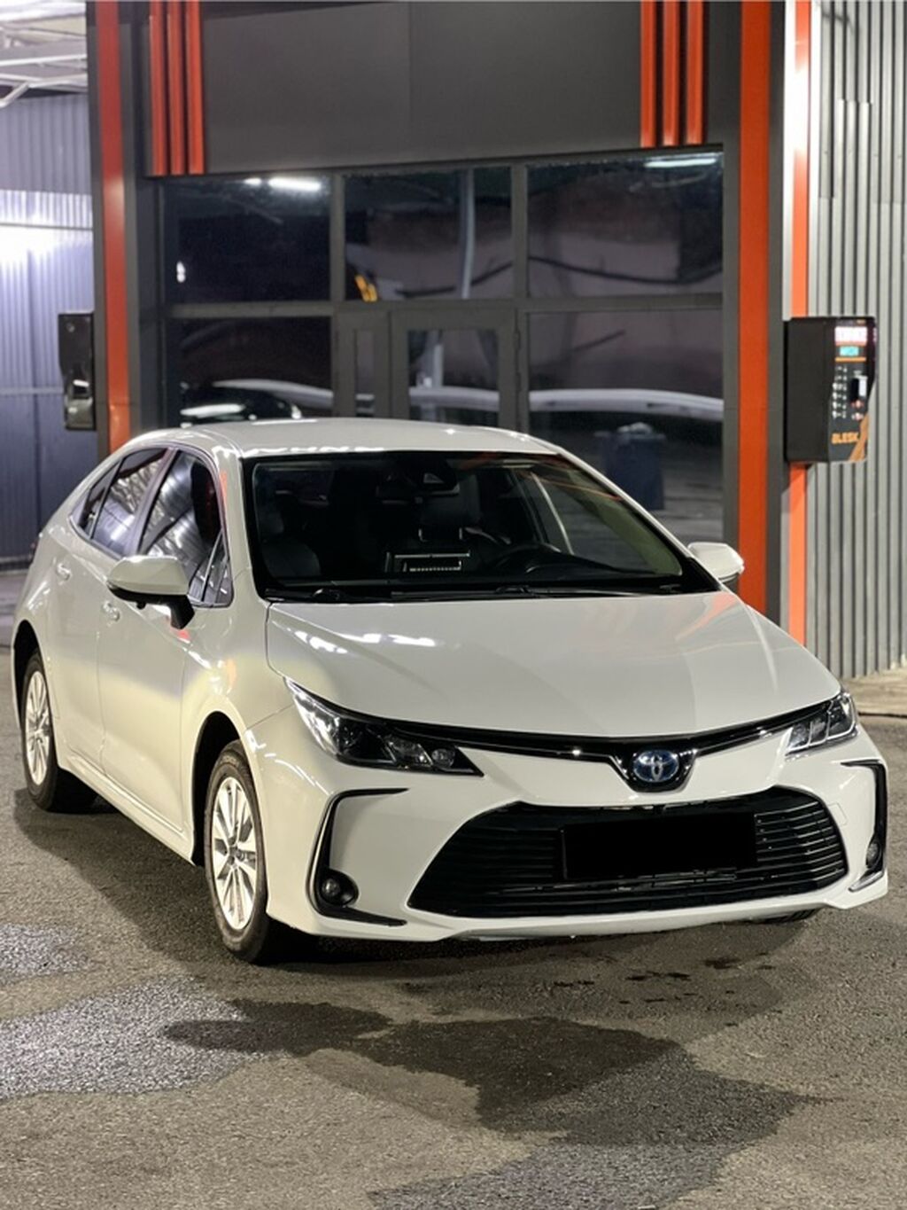 Toyota Corolla: 2020 г., 1.8 л, Бензин, Седан: фото 3