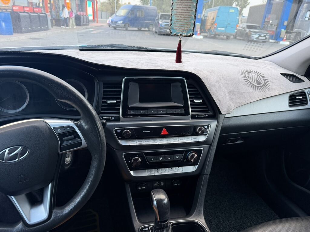 Hyundai Sonata: 2019 г., 2 л, Автомат, Газ, Седан: фото 6