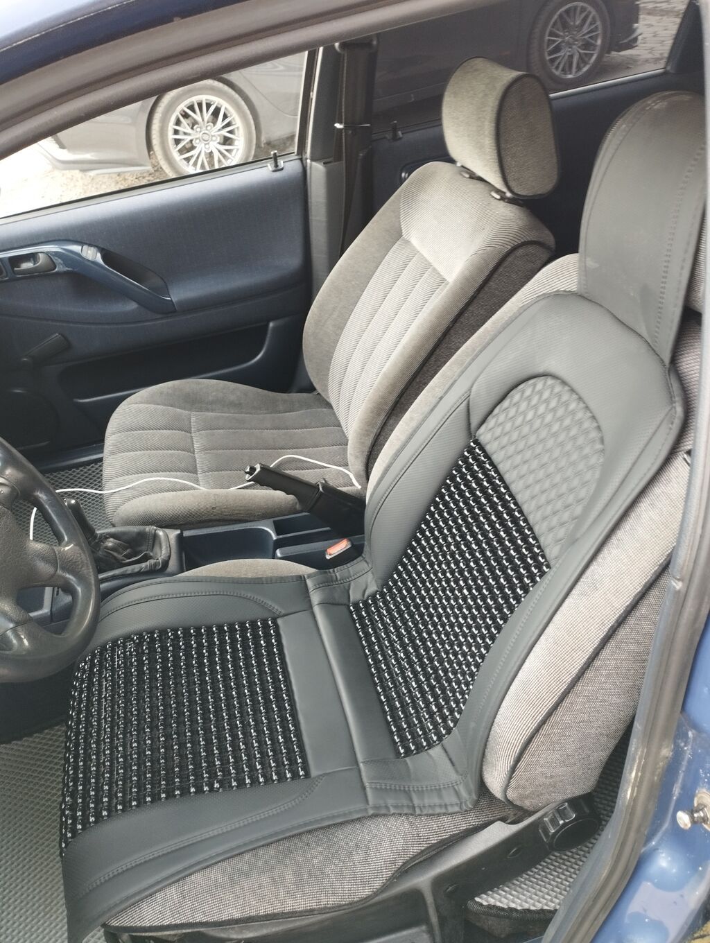 Volkswagen Passat: 1994 г., 1.8 л, Механика, Седан: фото 8