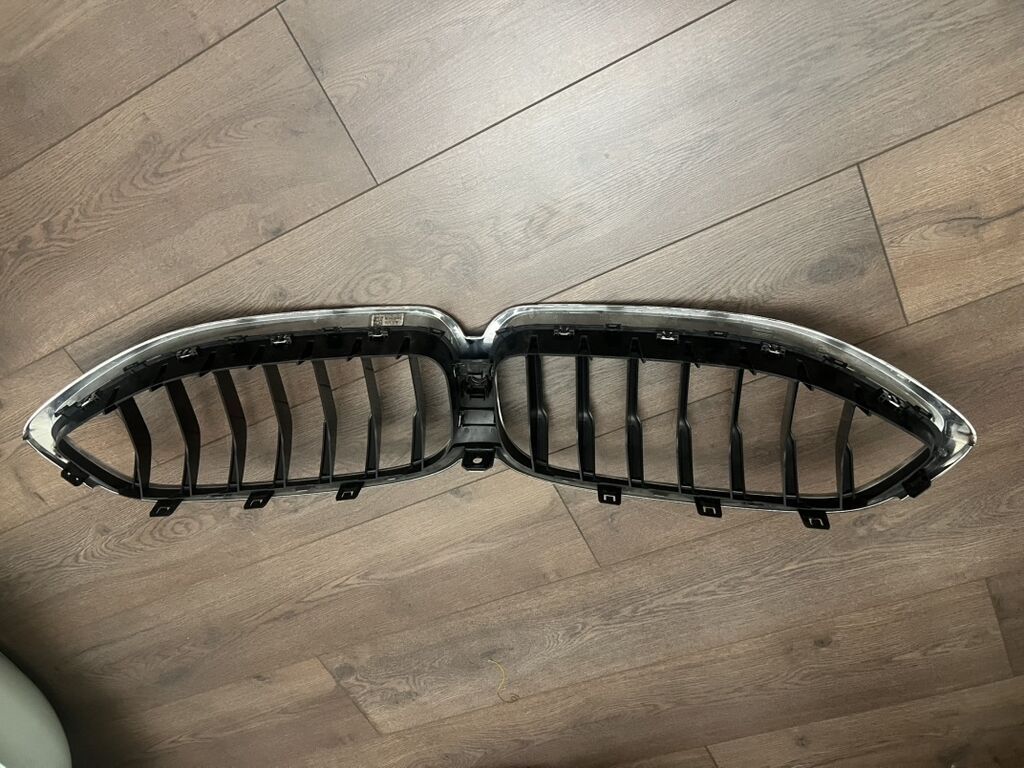 Оригинальная решетка радиатора на BMW G14 G15 G16 8 серии 2021 года: фото 2