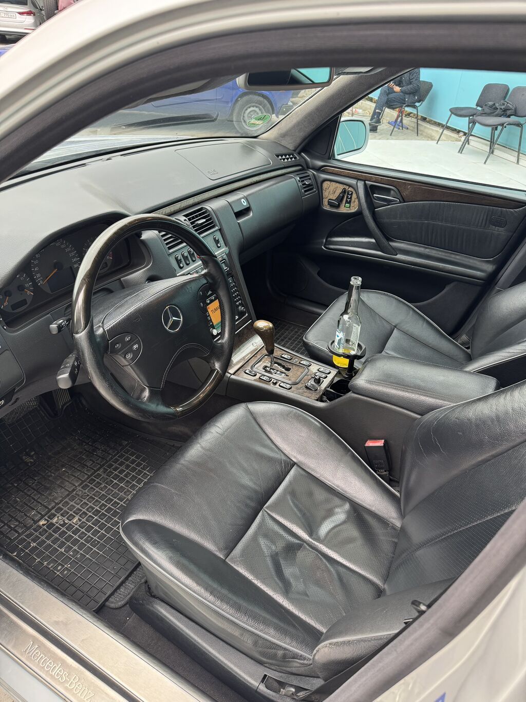 Mercedes-Benz E-Class: 2001 г., 5 л, Автомат, Бензин, Седан: фото 5