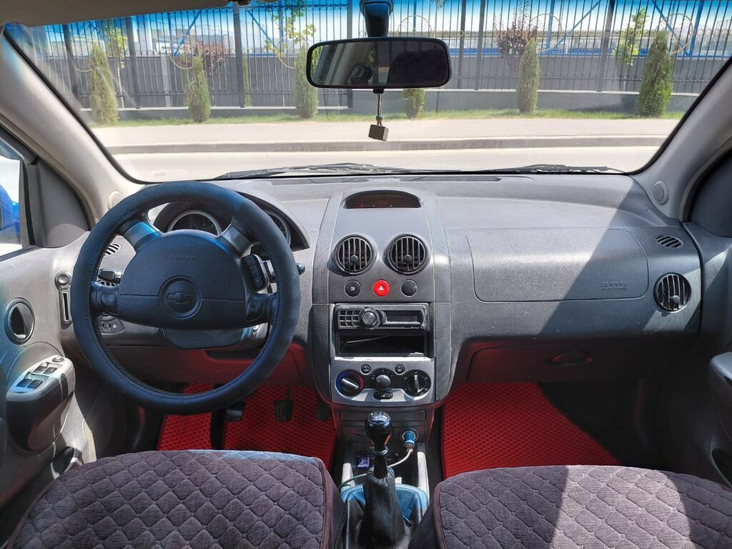 Chevrolet Aveo: 2006 г., 1.4 л, Механика, Бензин, Хэтчбэк: фото 5