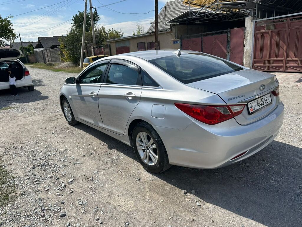 Hyundai Sonata: 2012 г., 2 л, Автомат, Бензин, Седан: фото 6