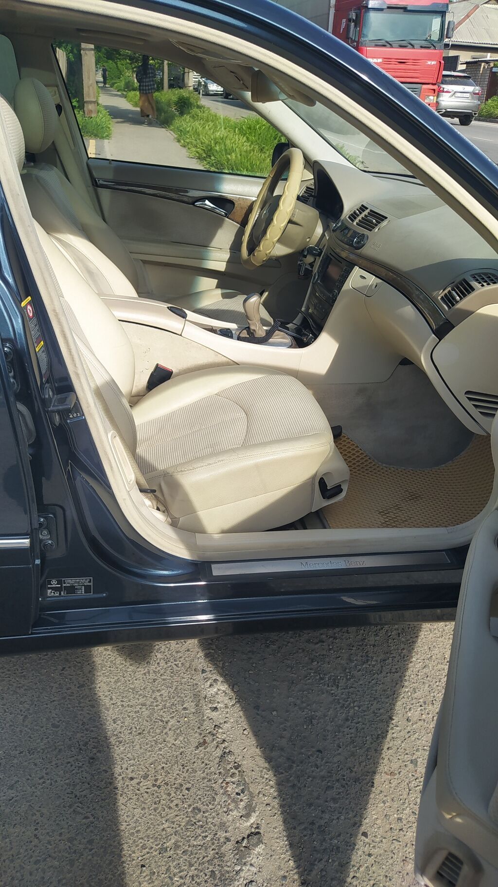 Mercedes-Benz E-Class: 2004 г., 3.2 л, Автомат, Бензин, Седан: фото 4