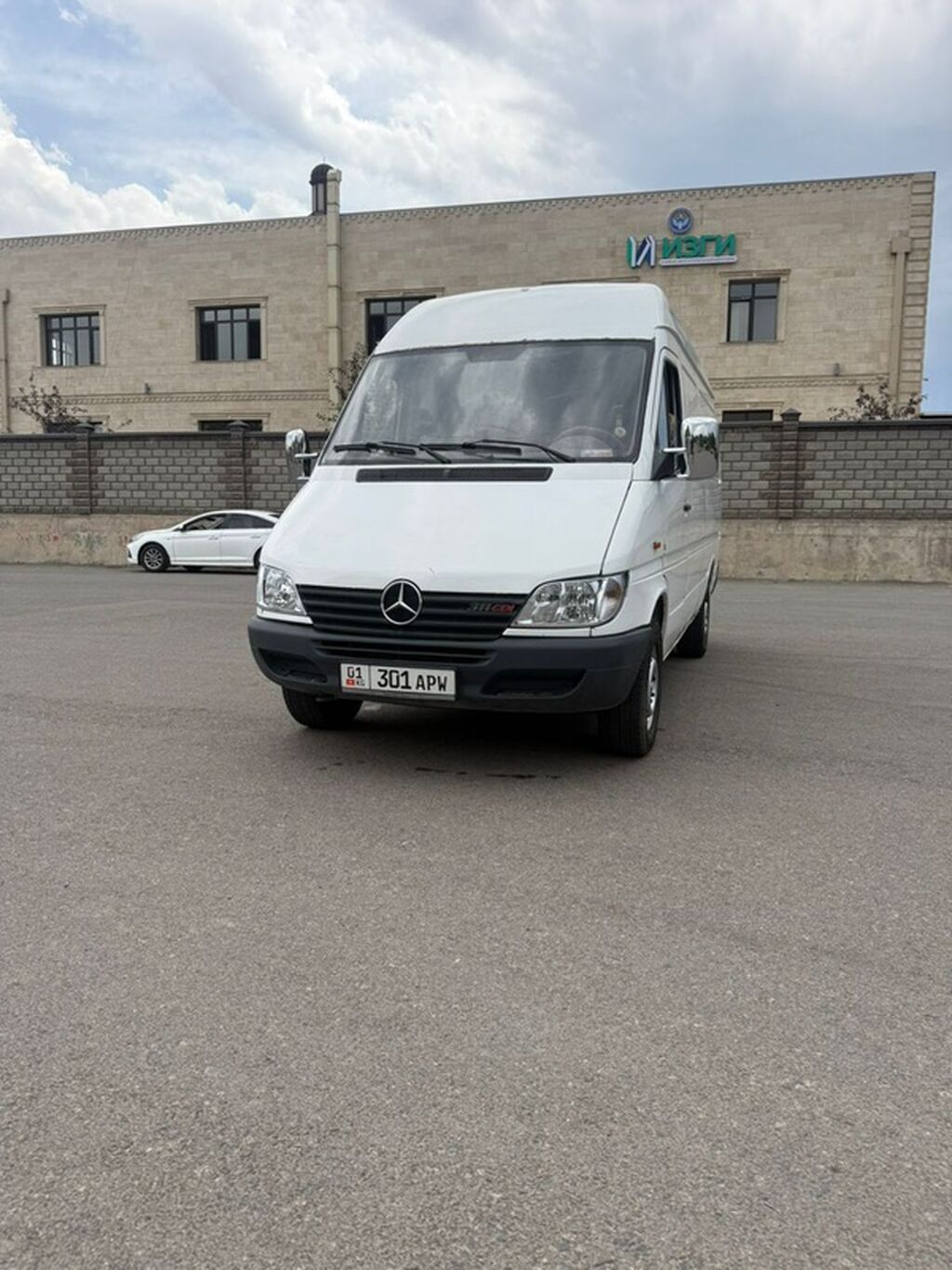 Mercedes-Benz Sprinter 311 CDI, белый фургон (длинная база, высокий — фото 3