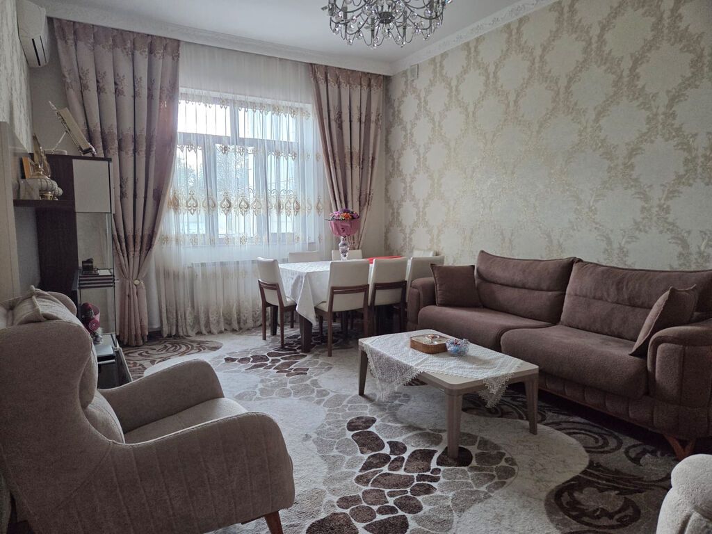 ✨ Bakıxanov Qəsəbəsində Obyekt Təyinatlı 3 Mərtəbəli, 9 Otaqlı Həyət