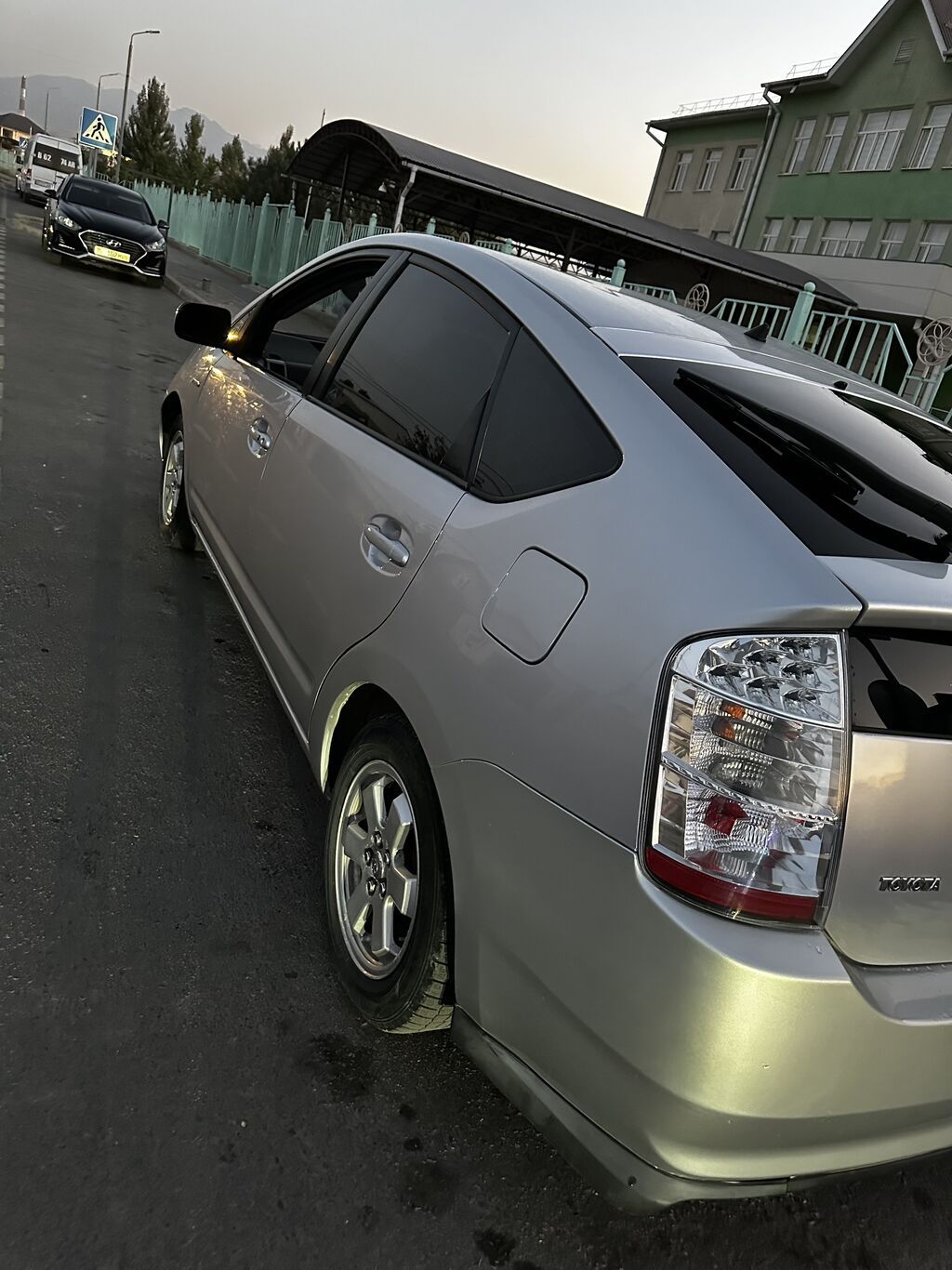 Toyota Prius: 2007 г., 1.5 л, Вариатор, Гибрид, Хэтчбэк: фото 5