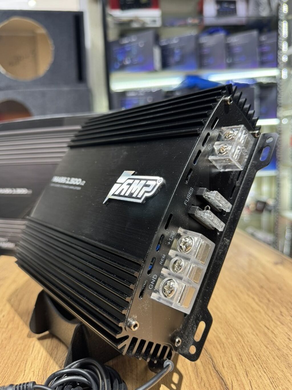 Моноблоковый автомобильный усилитель AMP MASS 1.500 V2 - Класс D: фото 4