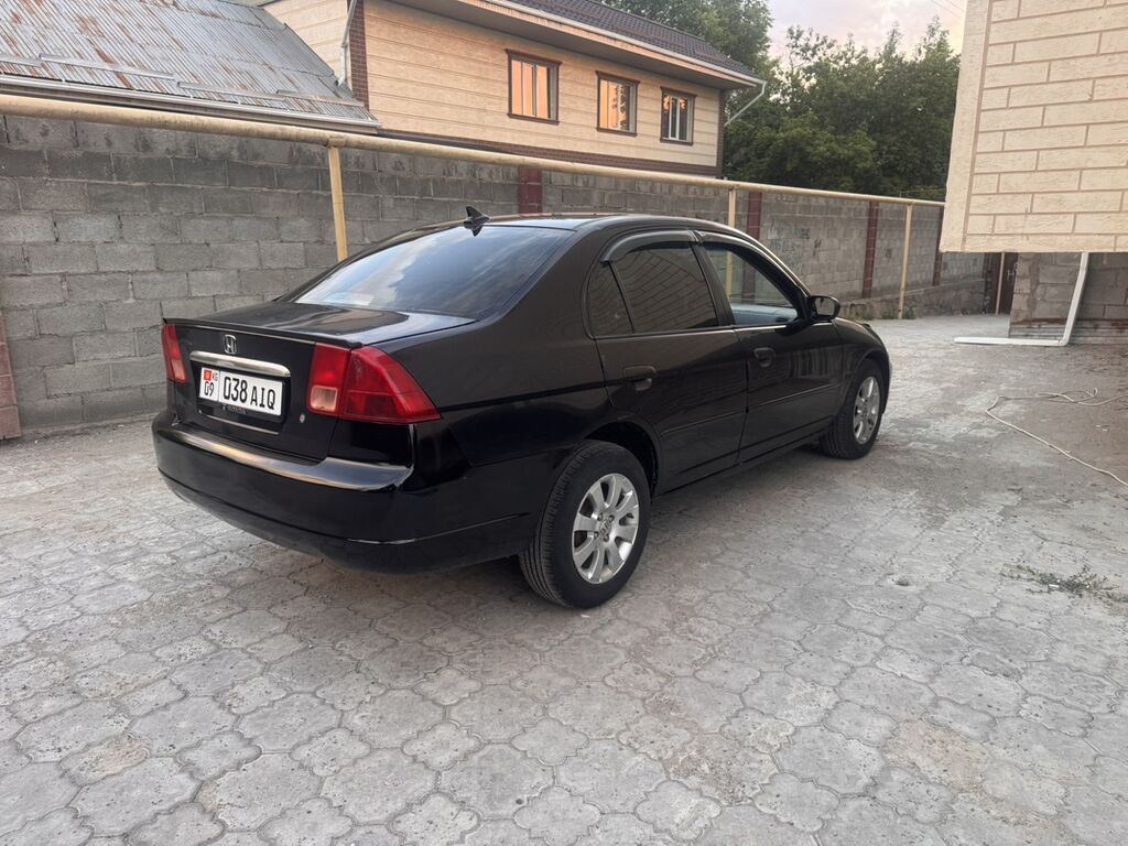 Honda Civic: 2001 г., 1.6 л, Механика, Бензин, Седан: фото 4