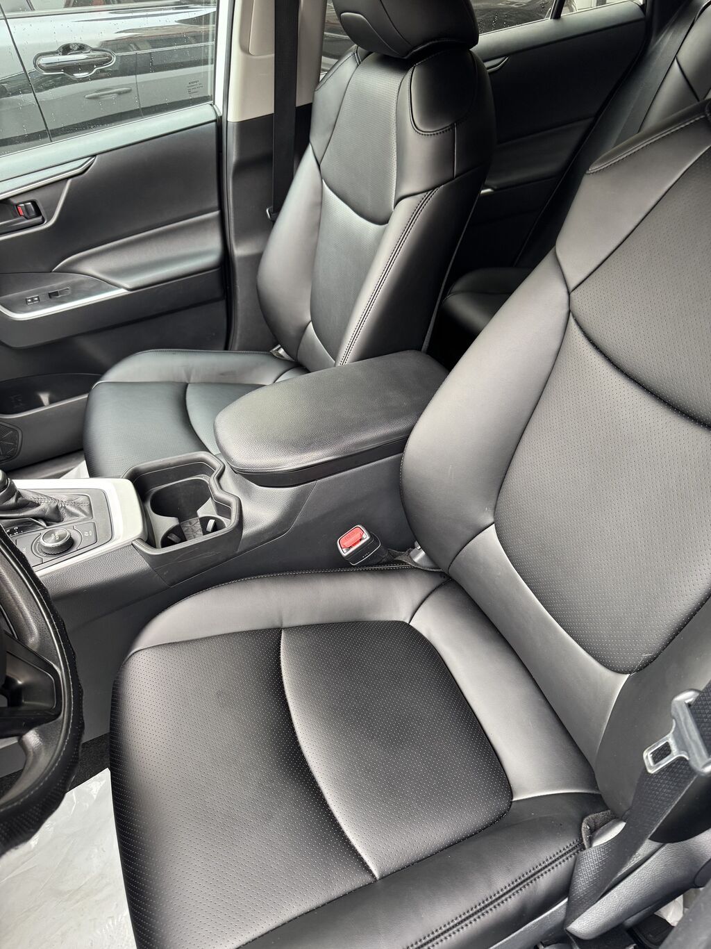 Toyota RAV4: 2019 г., 2.5 л, Гибрид: фото 7