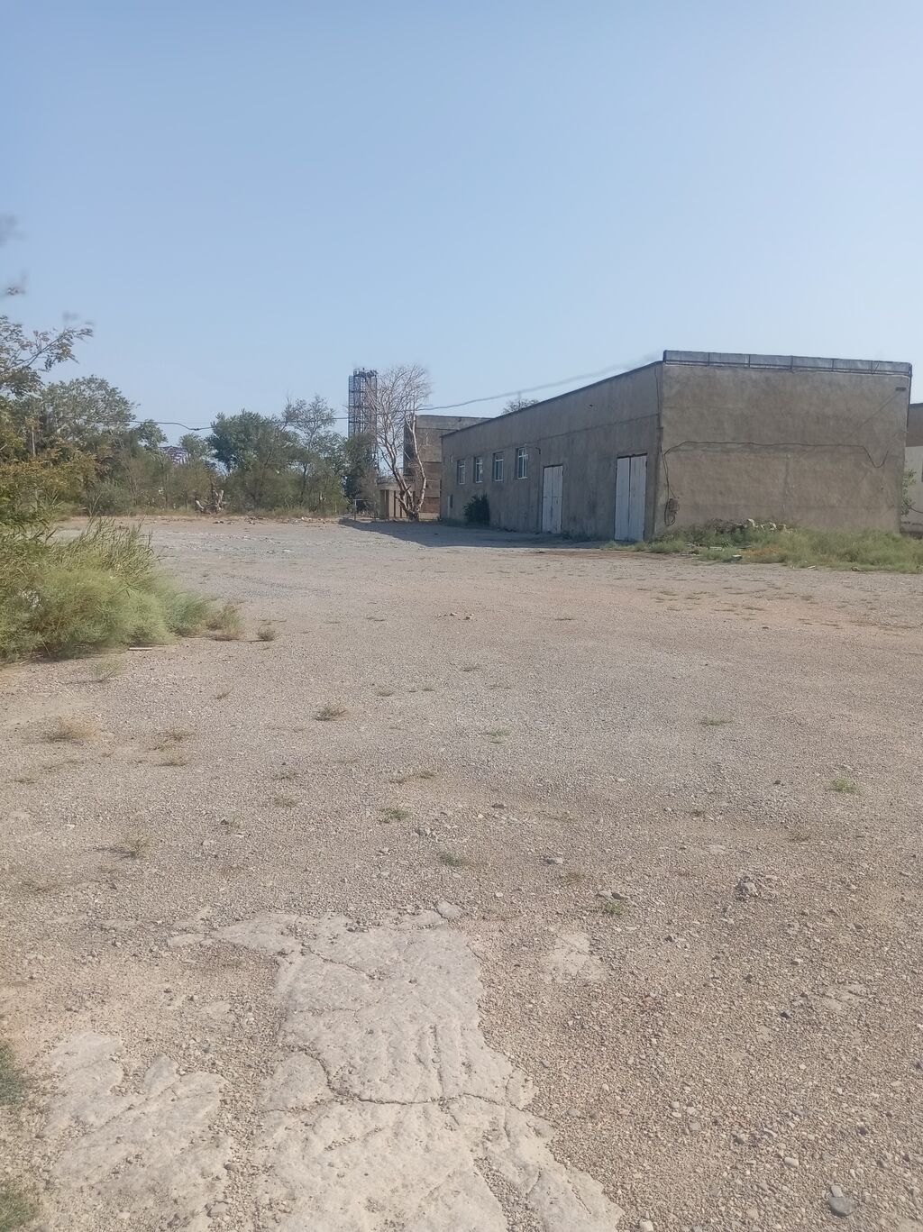 İcarəyə verilir, Baki Səlyan şosesi, 26 km, Yola yaxin istiqametde