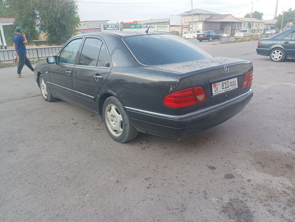 Mercedes-Benz E-Class: 1998 г., 2.4 л, Автомат, Седан: фото 7
