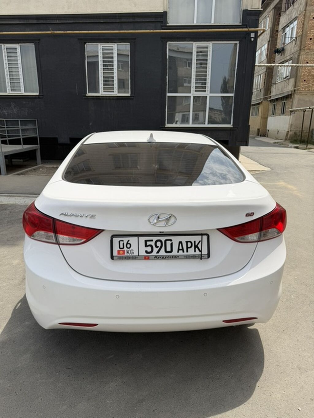 Hyundai Avante: 2013 г., 1.6 л, Автомат, Бензин, Седан: фото 5