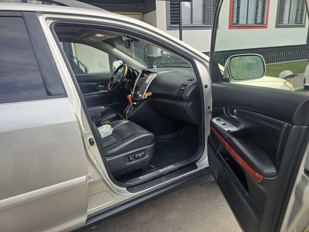 Lexus RX: 2003 г., 3.3 л, Автомат, Бензин, Кроссовер: фото 3