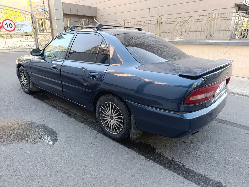 Mitsubishi Galant: 1995 г., 1.8 л, Автомат, Бензин, Седан: фото 4