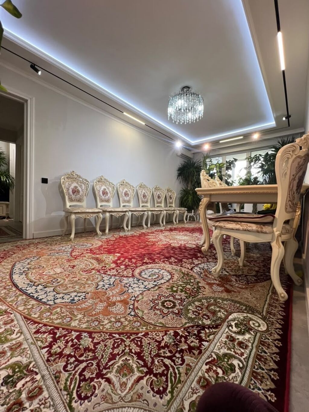 3 комнаты, 58 м², 104 серия, 1 этаж, Евроремонт: фото 2