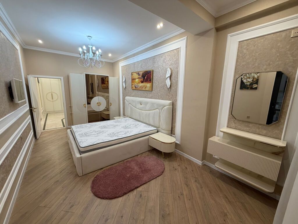 Nizami metrosu | 3 Otaqlı Mənzil Kirayə Verilir 📍 Ünvan: Salatın