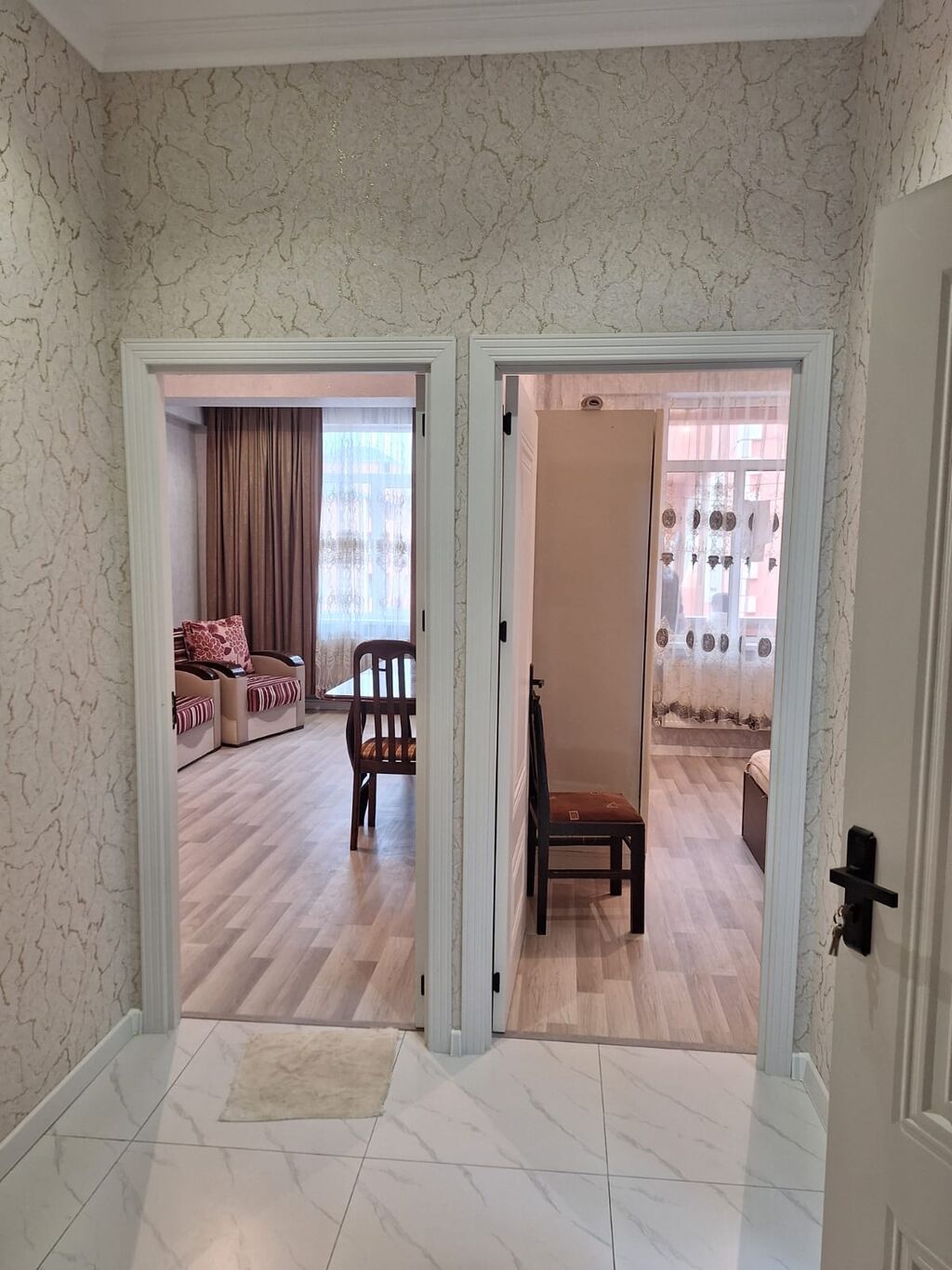 Saray Jasminde 9/8 mərt, 2 otağlı əşyalı studya menzil aylığı