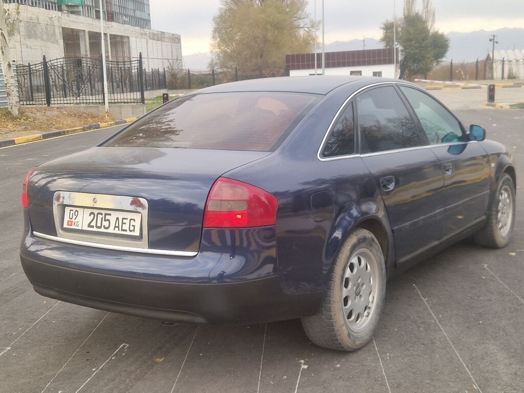 Audi A6: 2000 г., 2.4 л, Механика, Бензин, Седан: фото 4