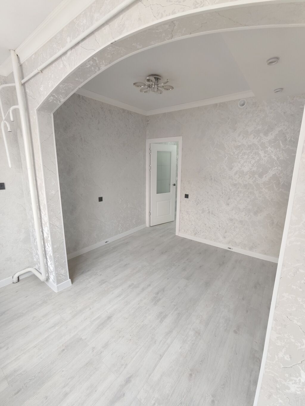 2 комнаты, 67 м², 106 серия улучшенная, Технопарк 106 серия улучшенная, 1 этаж, Дизайнерский ремонт: фото 5