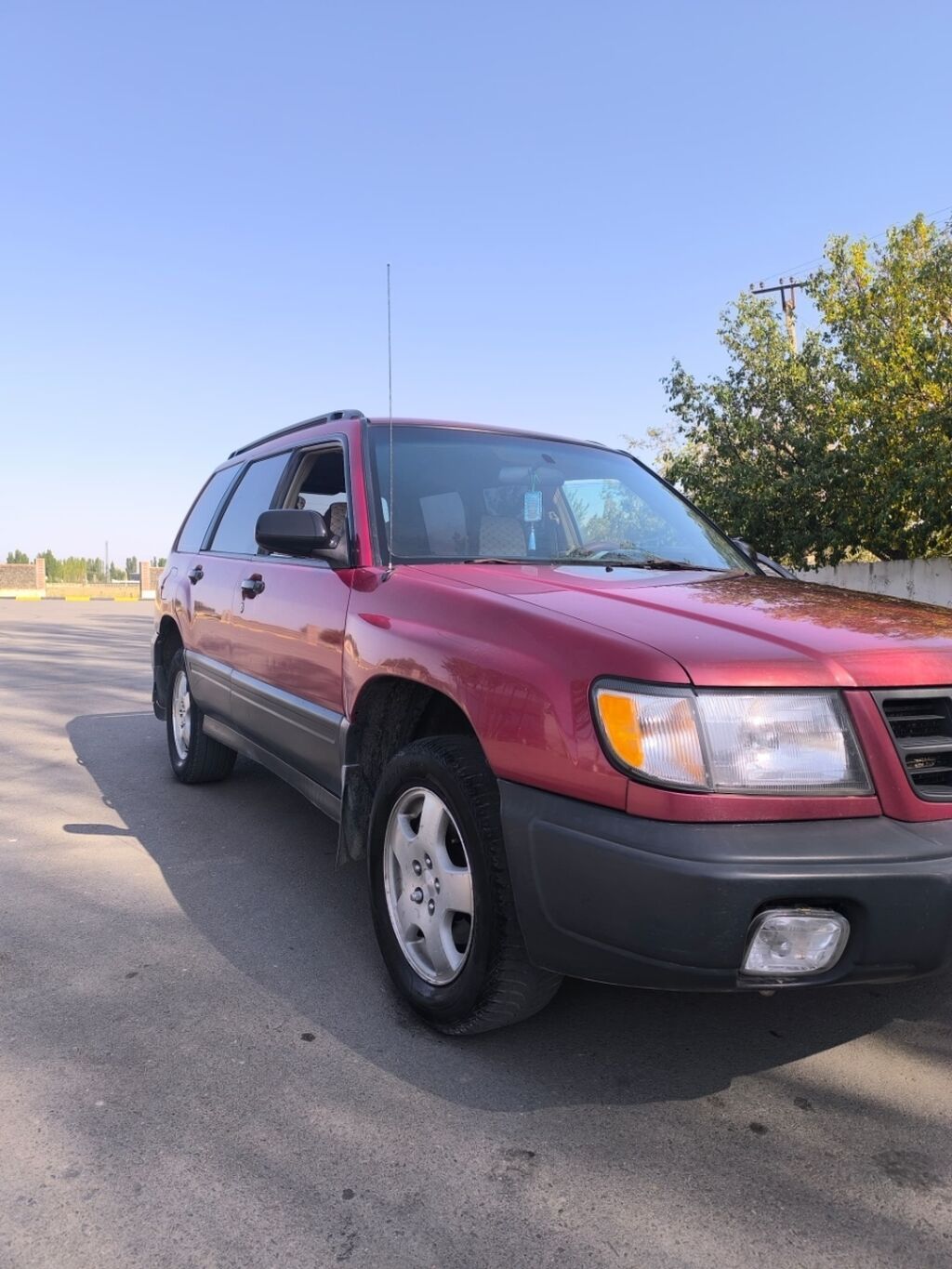 Subaru Forester: 1999 г., 2.5 л, Автомат, Бензин, Универсал: фото 2