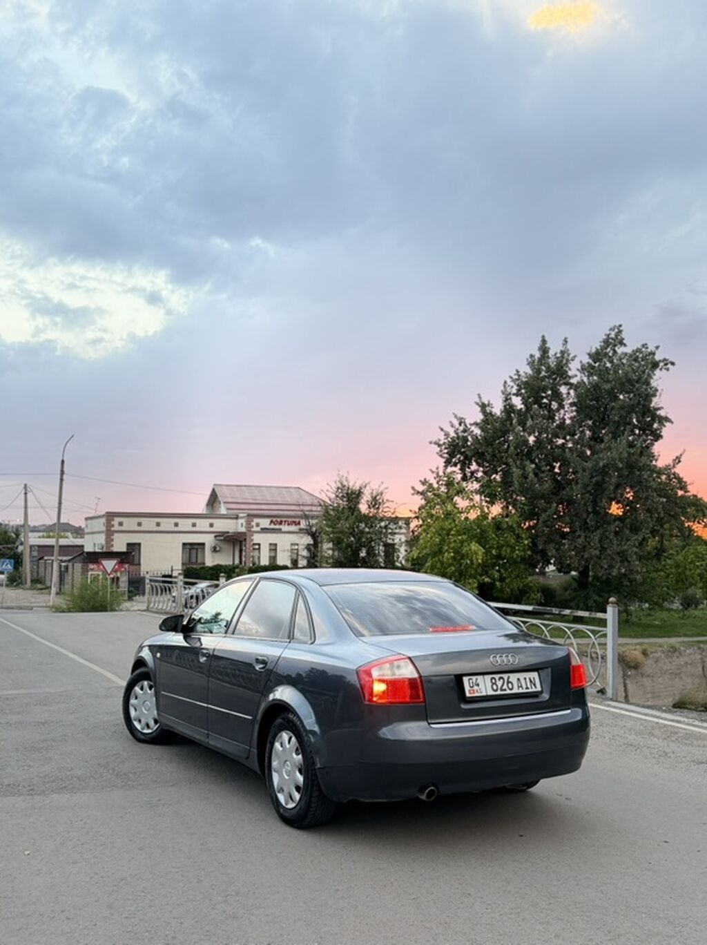 Audi A4: 2002 г., 2 л, Автомат, Бензин, Седан: фото 5