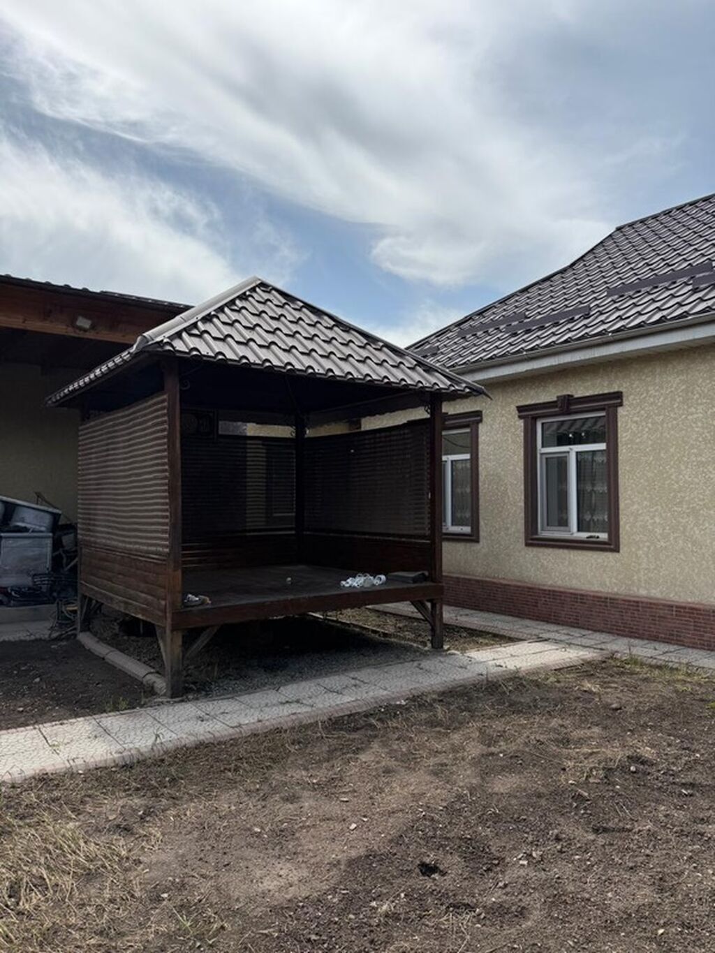 Продаётся просторный частный дом с большим двором и навесом. Широкая: фото 5