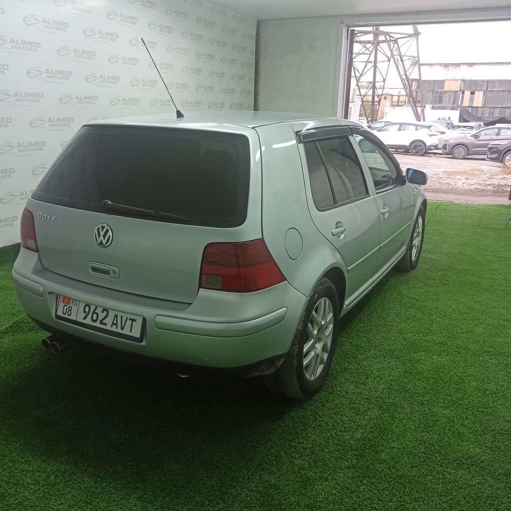 Volkswagen Golf: 2002 г., 2 л, Автомат, Бензин, Хэтчбэк: фото 5