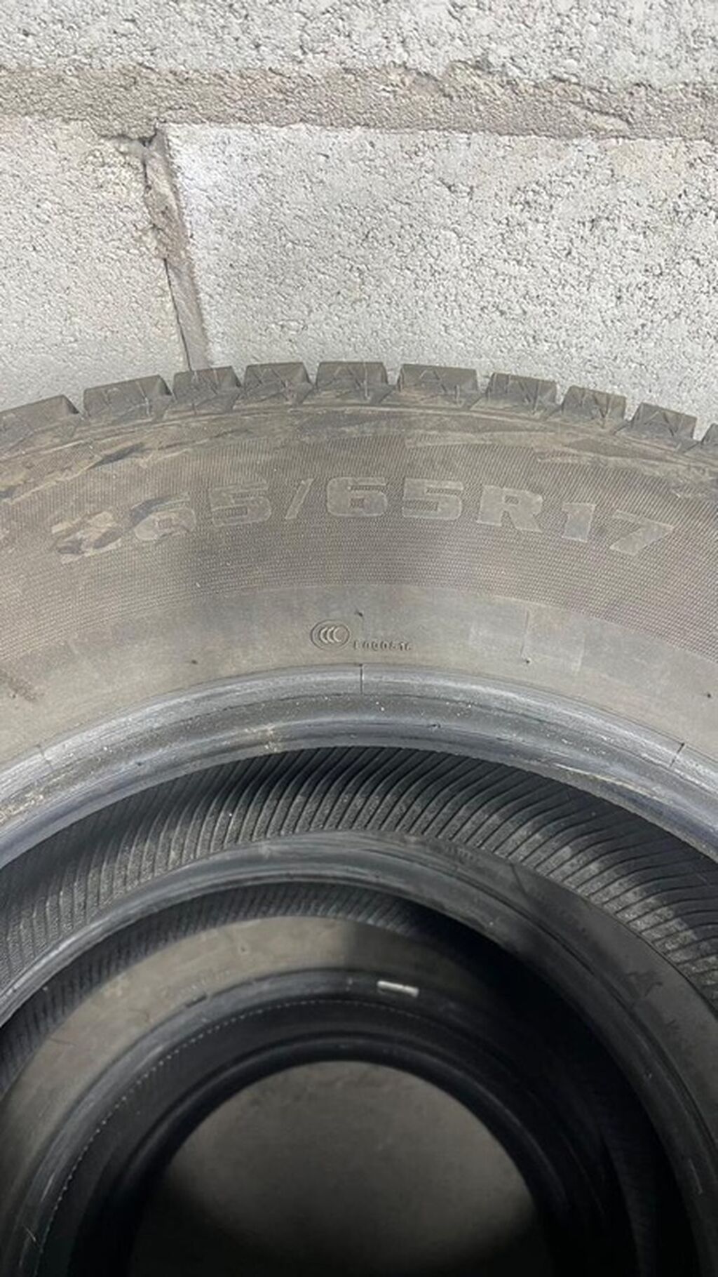 Комплект зимних шин KAPSEN размер 265/65 R17. Состояние отличное!: фото 2