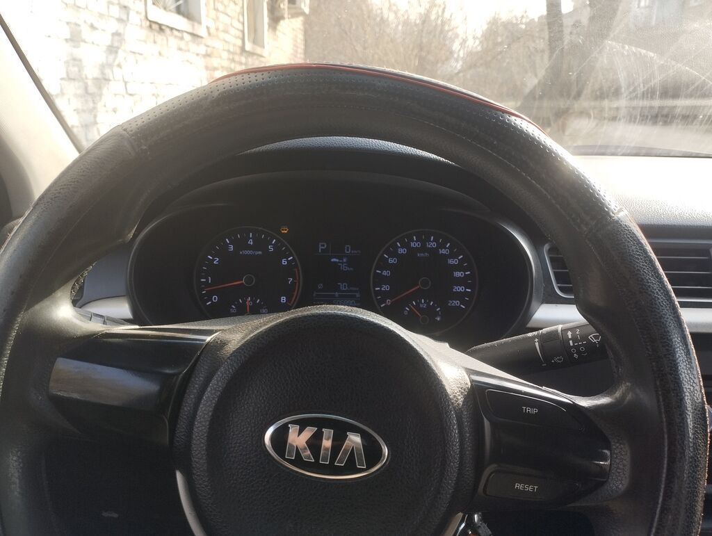 Kia Rio: 2017 г., 1.4 л, Автомат, Бензин, Седан: фото 6