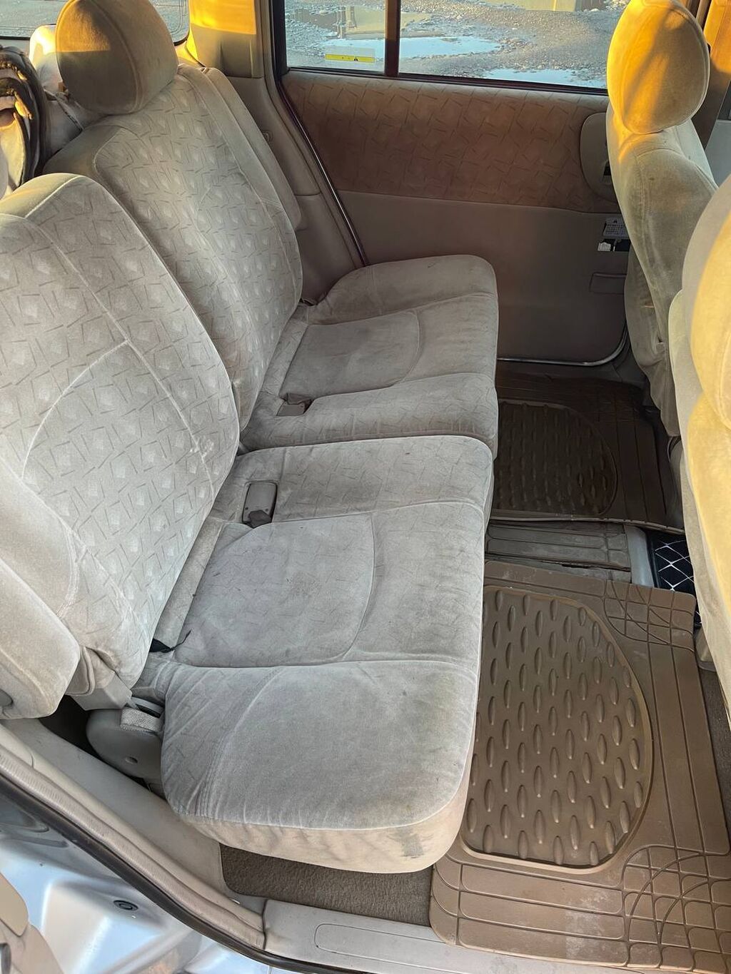 Nissan Liberty: 2000 г., 2 л, Вариатор, Бензин, Минивэн: фото 7