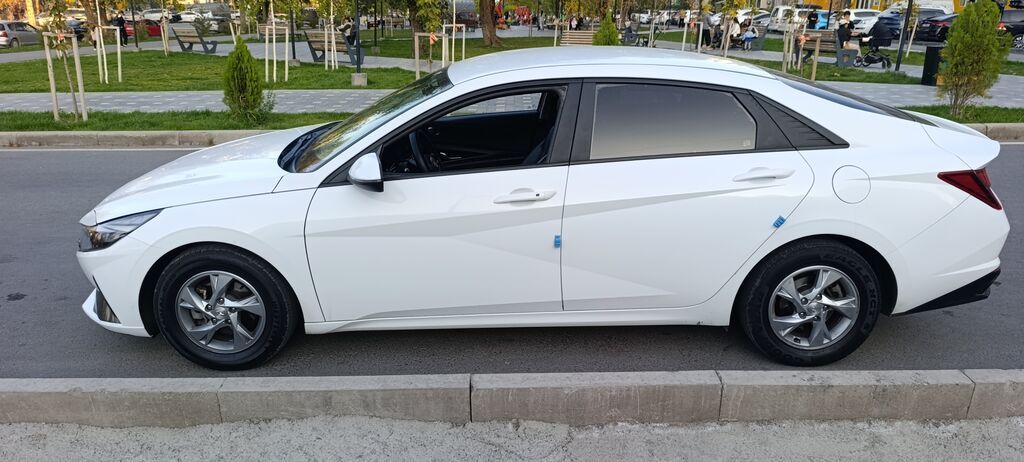 Hyundai Avante: 2020 г., 1.6 л, Автомат, Газ, Седан: фото 3