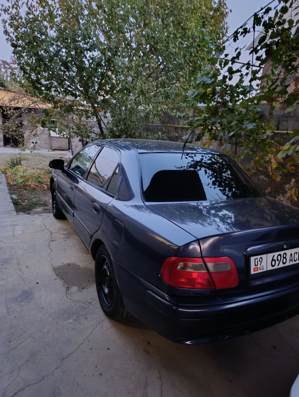Mitsubishi Carisma