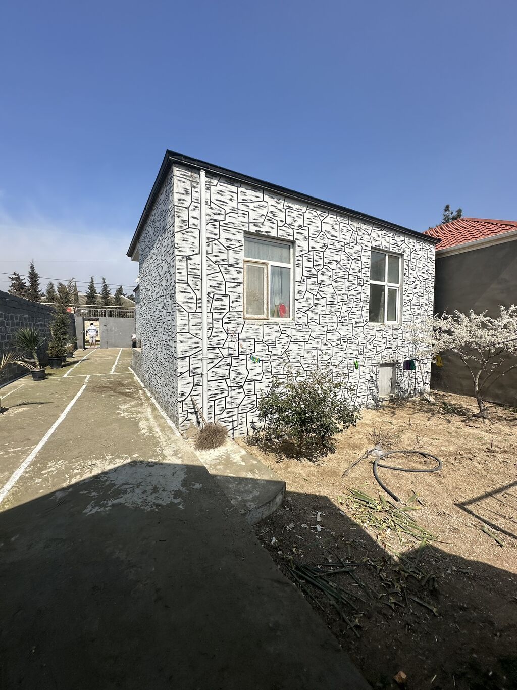 3 otaqlı, 100 kv. m