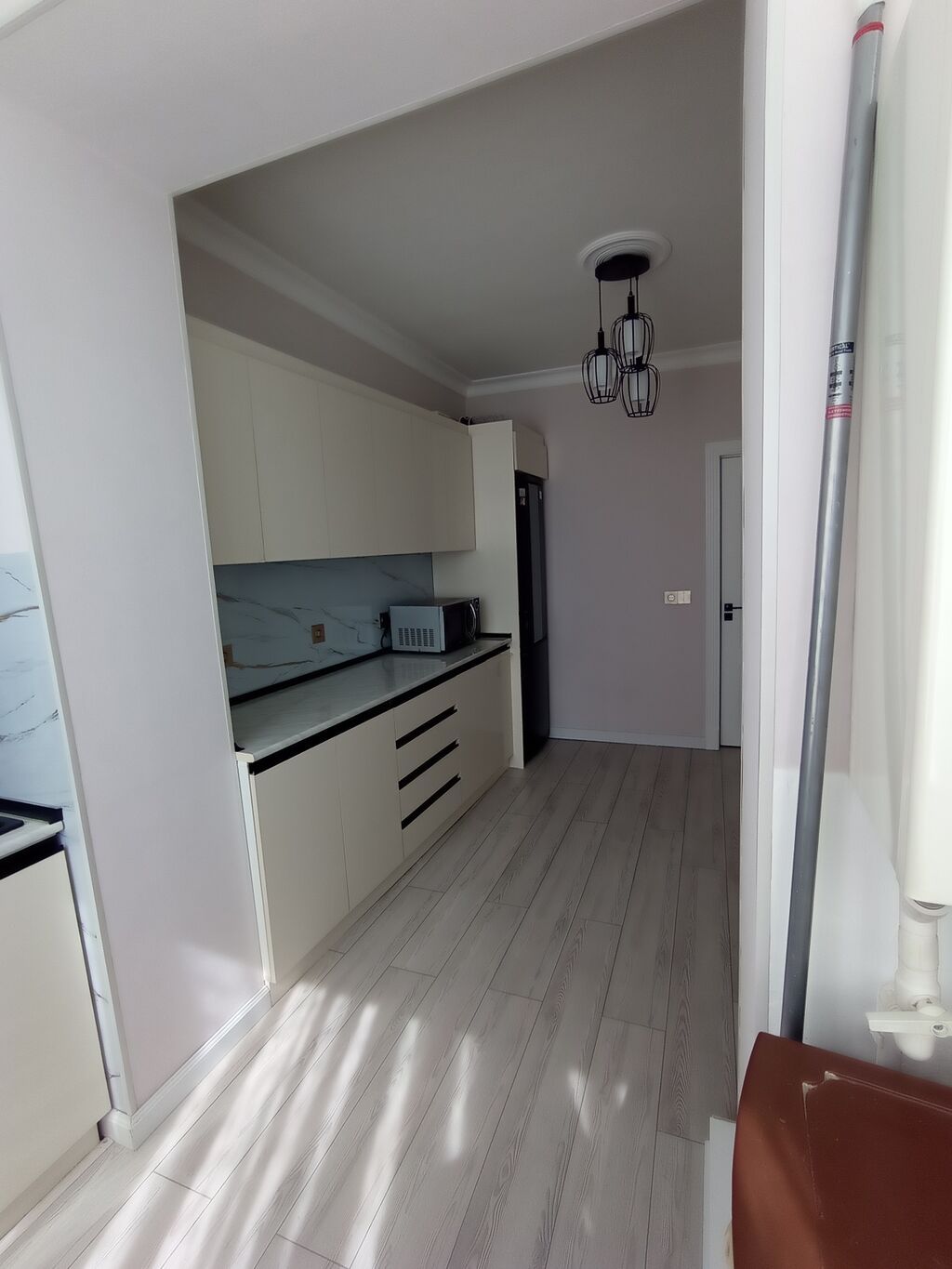 4 otaqlı, Yeni tikili, 98 kv. m