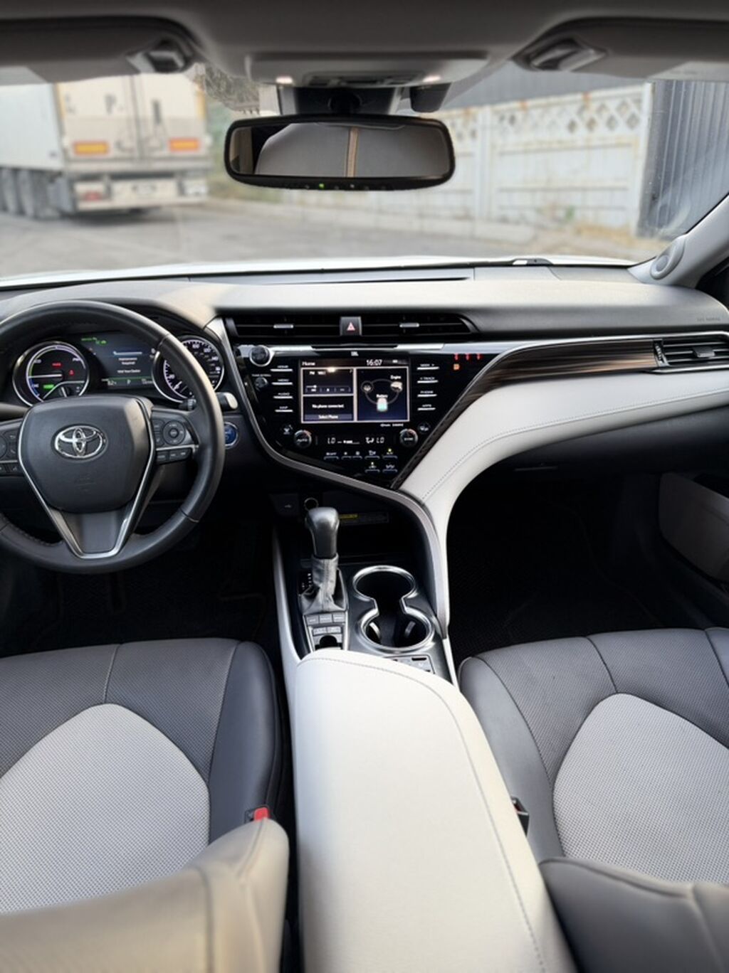 Toyota Camry: 2020 г., 2.5 л, Автомат, Бензин, Седан: фото 8