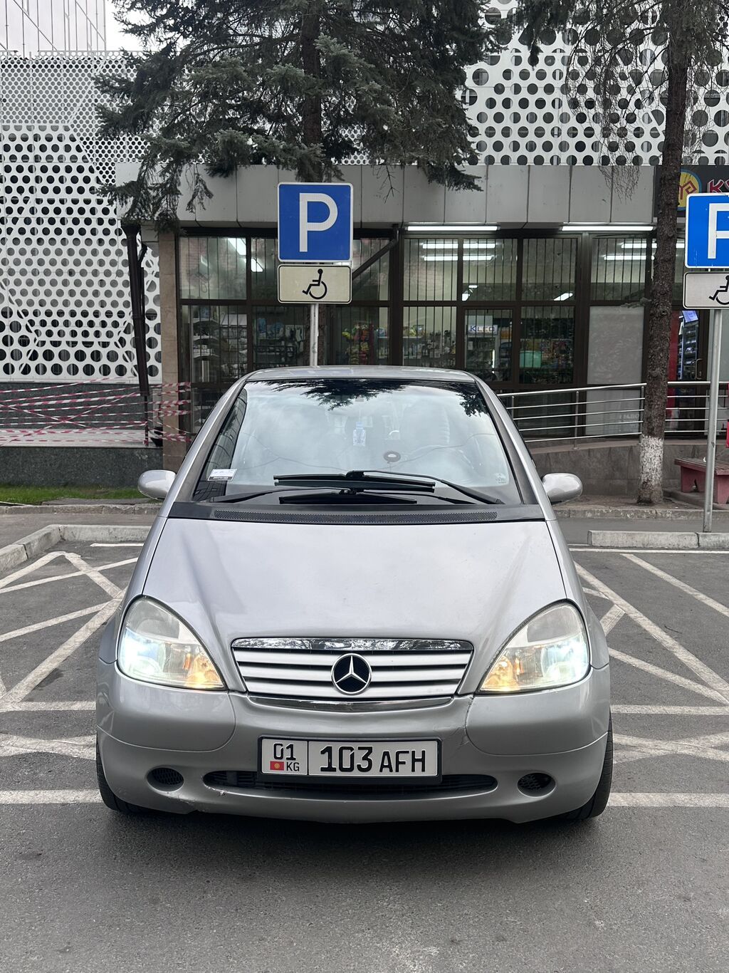 Mercedes-Benz A-Class: 2000 г., 1.9 л, Автомат, Бензин, Хэтчбэк: фото 3