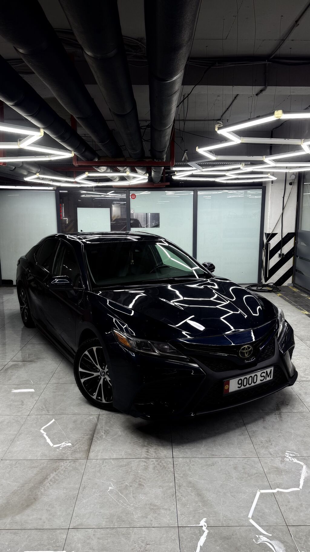 Toyota Camry: 2018 г., Автомат, Бензин, Седан: фото 1
