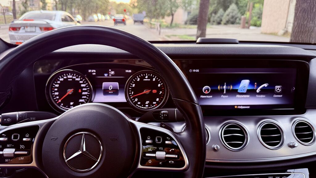 Mercedes-Benz E-Class: 2019 г., Седан: фото 6