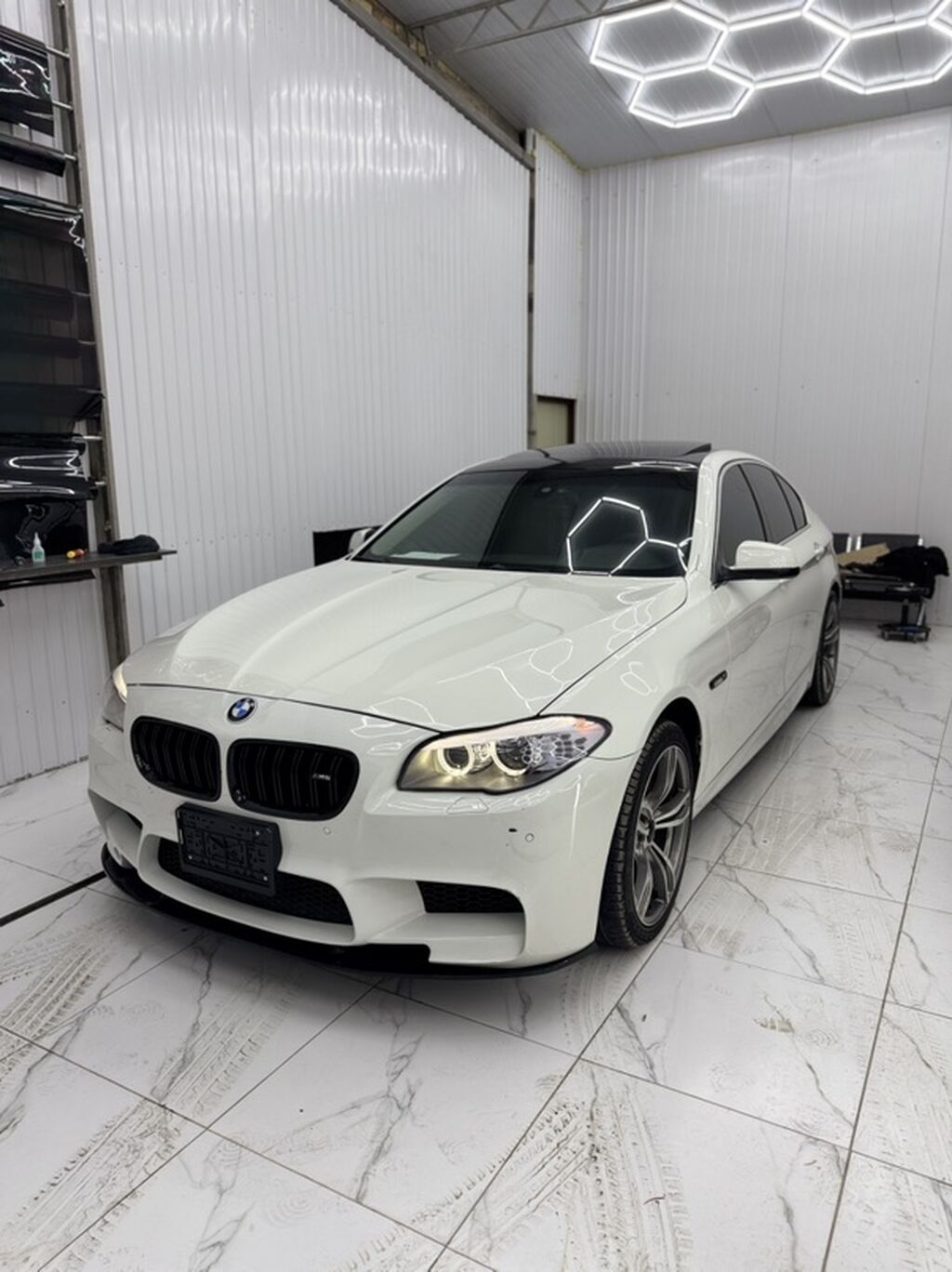 BMW 5 series: 2011 г., 2 л, Автомат, Дизель, Седан: фото 2