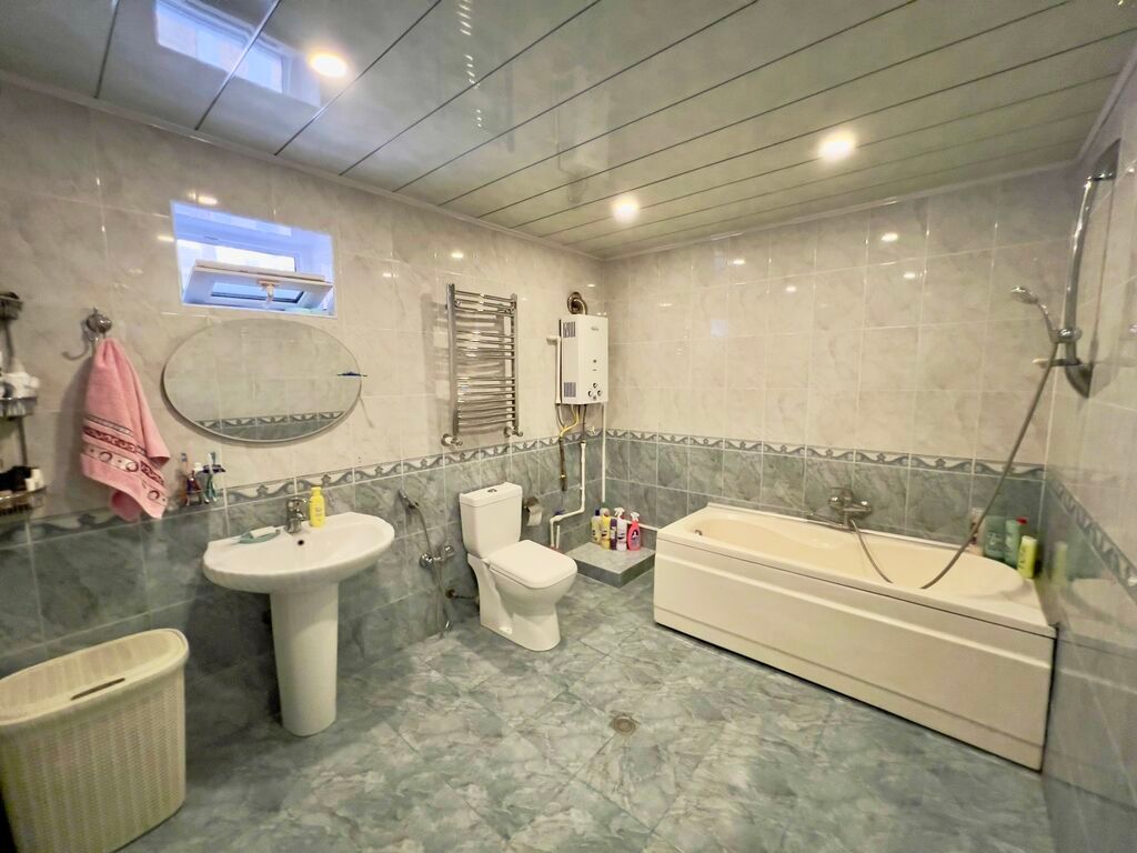 Xırdalan, 224 kv. m, 6 otaqlı, Kombi, Qaz, İşıq