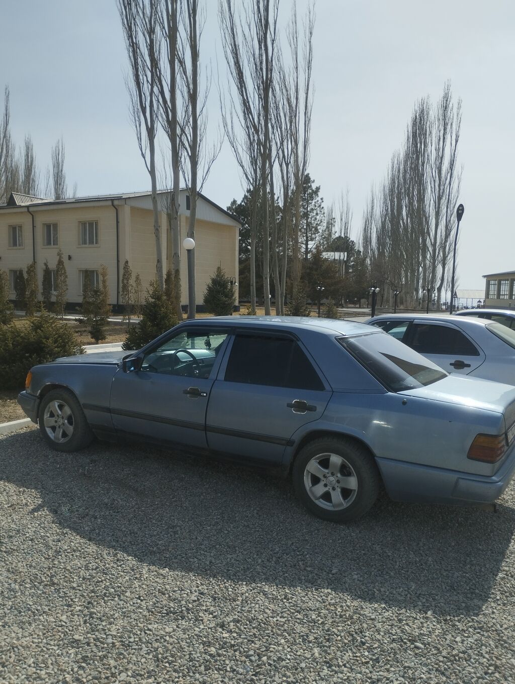 Mercedes-Benz W124