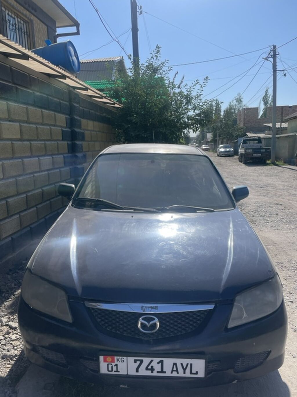 Mazda 323: 2001 г., 1.6 л, Механика, Бензин, Хэтчбэк: фото 2