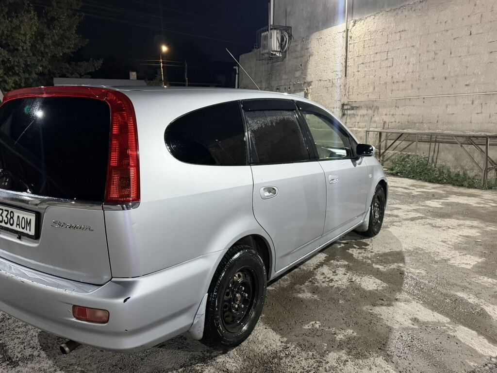 Honda Stream, 2003 г., 1.7 л, автомат, минивэн: фото 6