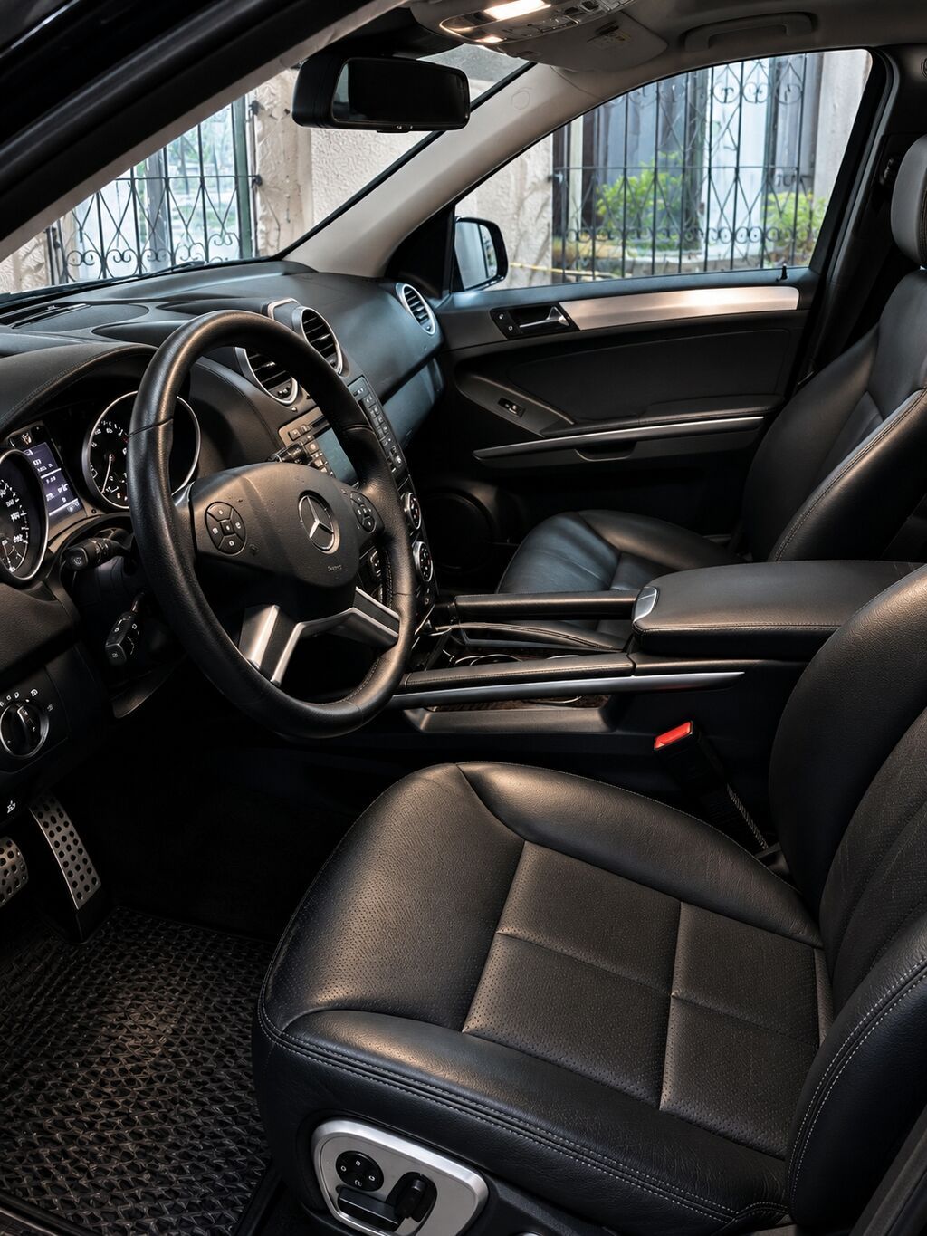 Mercedes-Benz M-Class: 2006 г., 3.5 л, Автомат, Бензин, Внедорожник: фото 4