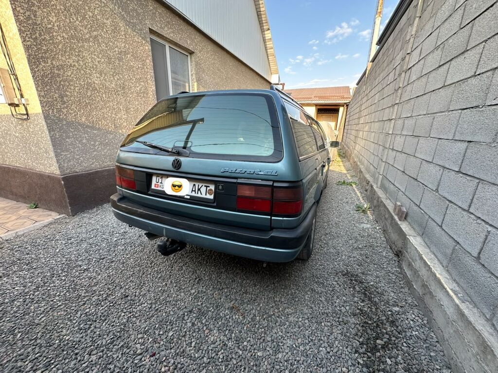 Volkswagen Passat Variant: 1991 г., Универсал: фото 3